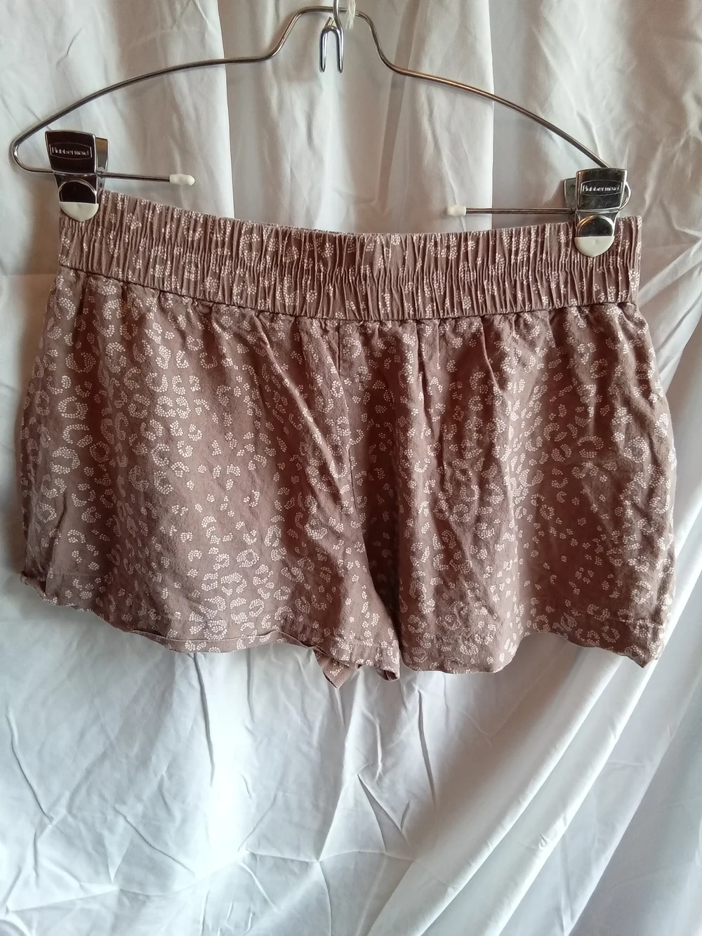 a‎ new day Taupe Leopard Print Elastic Waist Shorts M